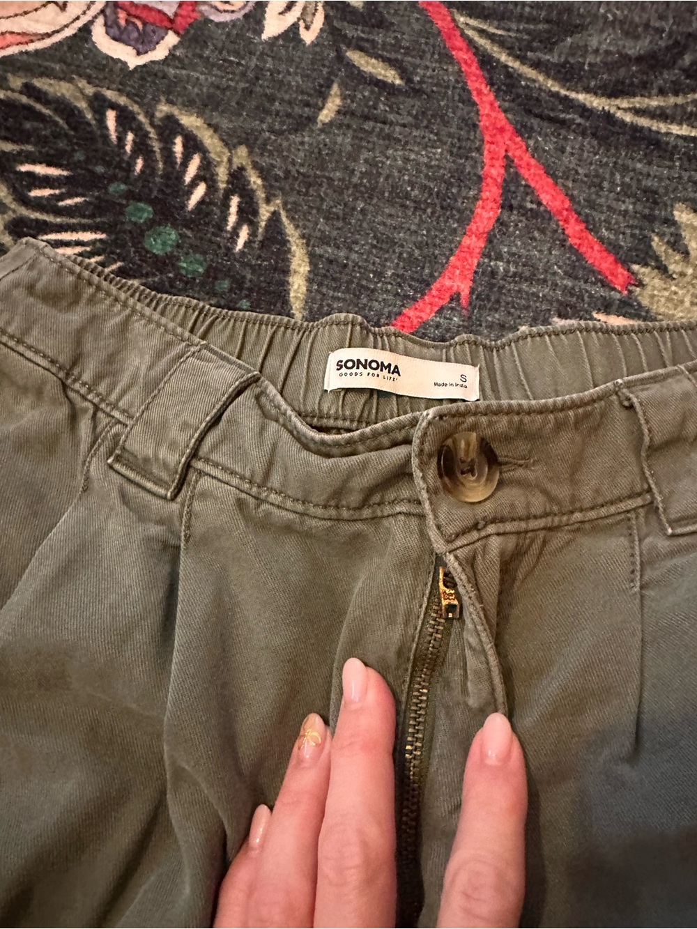 4/$20 💫 Sonoma Olive Green Wide Leg Cropped Pants Size Small 🌿 - Picture 3 of 4